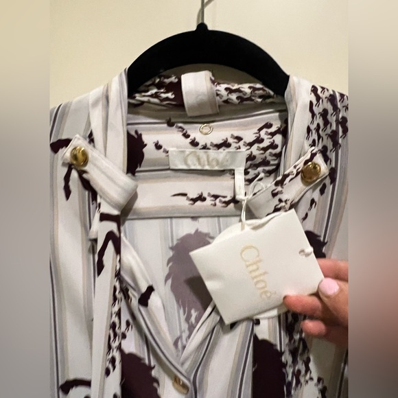 Chloe Blouse Horse Print - Picture 4 of 4